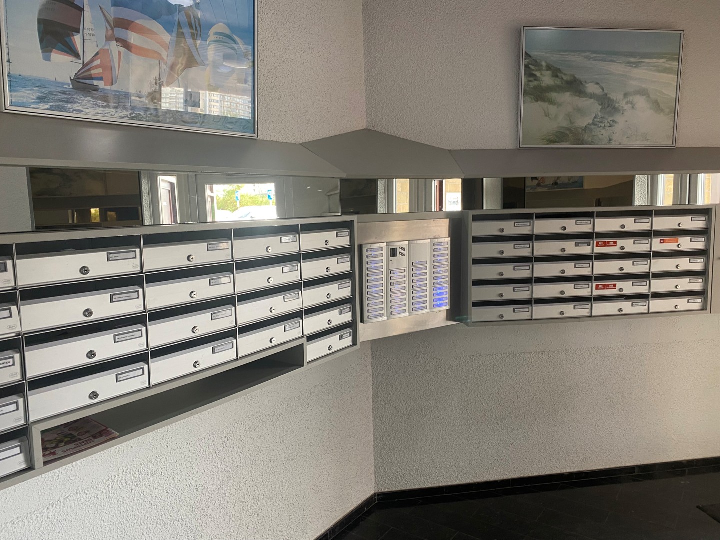 Uniek gelegen instapklaar appartement, 3 slpkr, kkn, bdkr en 2 terrassen alsook zicht op zee, jachthaven en Hinterland te Blankenberge - foto 2