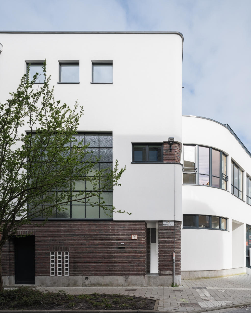 Uniek townhouse-appartement met o.m. 4 slaapkamers, 3 badkamer en een ruim terras. - foto 5