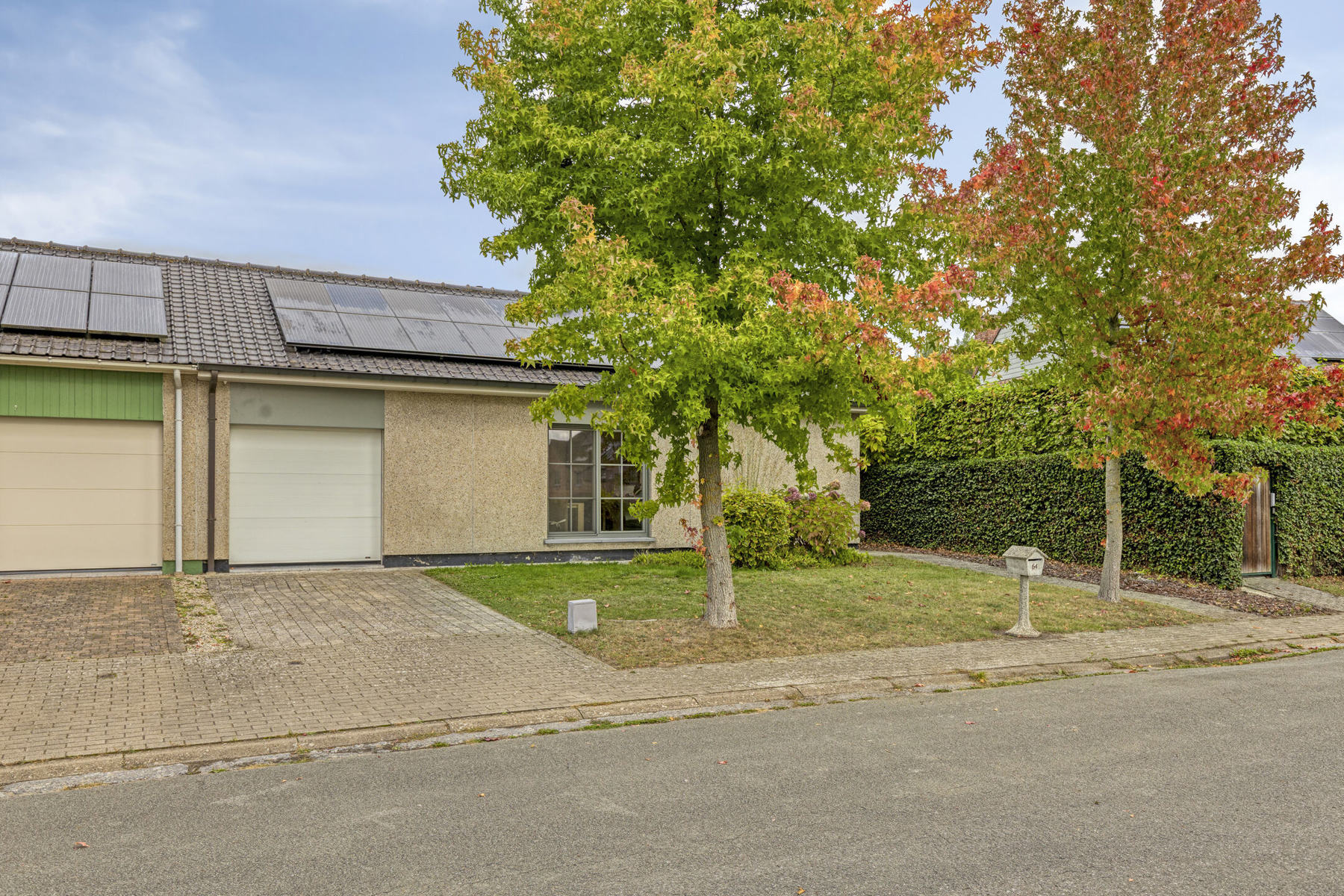 Instapklare bungalow met 3 slaapkamers in doodlopende straat - foto 1