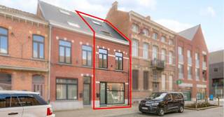 Welkom in deze stijlvol gerenoveerde woning gelegen aan de Leuvensestraat 82 in Aarschot. Deze woning bevindt zich op een bijzonder gunstige...