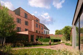 Dit stijlvol project bestaat uit twee residenties waarvan de naamkeuze te danken is aan de centrale toplocatie.<br />Enerzijds hebben we luxe appartementen aan de Grote Markt in Zelzate en anderzijds aan de Oostkade met weidse zichten.<br /><br />Het volledige project werd uitgetekend door APR architecten met het oog op duurzaamheid en energiezuinig wonen.<br />De architect heeft voor een tijdloze en moderne architectuur gekozen die uitspringt in het straatbeeld.<br /><br />Het project is verdeeld in 2 aparte gedeeltes die met elkaar verbonden zijn door privatieve tuinen en een ondergrondse garage.<br />Elk bewoner kan een parking, vanaf 25.000 euro, en een berging, vanaf 5.000 euro, aankopen bij zijn nieuwe thuis.<br /><br />Het gedeelte dat we vinden aan de Grote Markt behuisd 8 appartementen met een mix van 2 tot 3 slaapkamers.<br />Het gedeelte aan de Oostkade behuisd 7 appartementen met dezelfde mix van aantal slaapkamers.<br /><br />Alle appartementen en woningen voldoen aan de strengste normen kwestie isolatie. BEN-norm.<br /><br />De verkoop geschiedt onder BTW (verlaagd BTW-tarief 6% is mogelijk mits voldaan aan voorwaarden) op het constructie-aandeel en registratierechten op het grondaandeel, onder de voorwaarden van de wet Breyne.<br /><br />Contacteer LISTED voor een persoonlijke projectbespreking: +32 3 283 51 51.