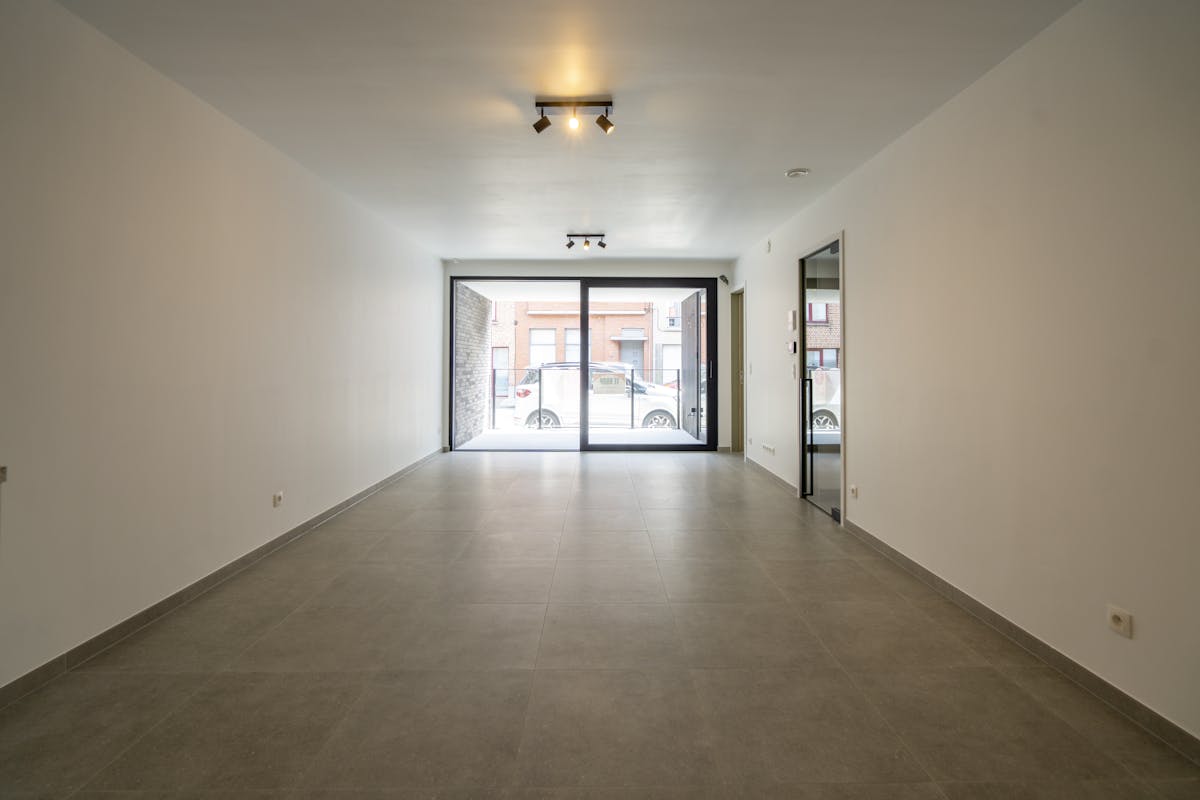 Nieuw en energiezuinig 2-slaapkamerappartement te koop te Wevelgem - foto 2