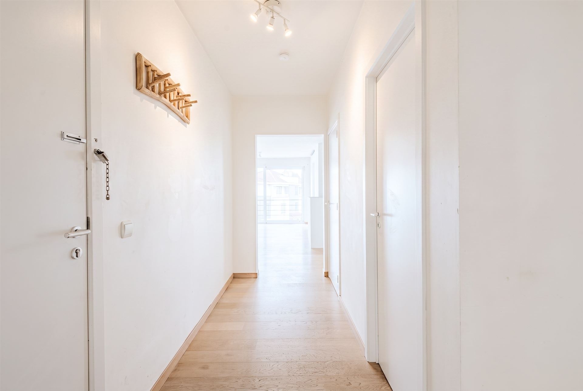 Apartment for sale in Wilrijk with 2 bedrooms - photo 2