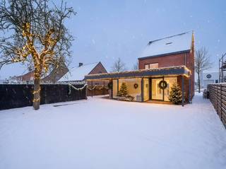 Deze gerenoveerde woning is gelegen dichtbij het centrum van Hoogstraten, op een zuidgeoriënteerd perceel van ca. 627 m². De woning is...