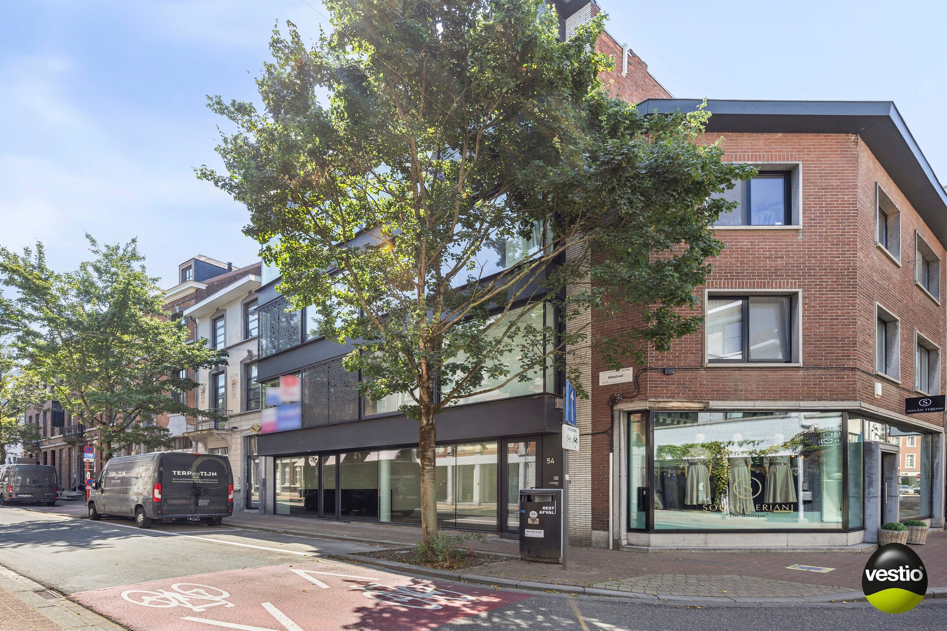 Architecturale opbrengsteigendom in hartje Hasselt - Aldestraat 54. - foto 1
