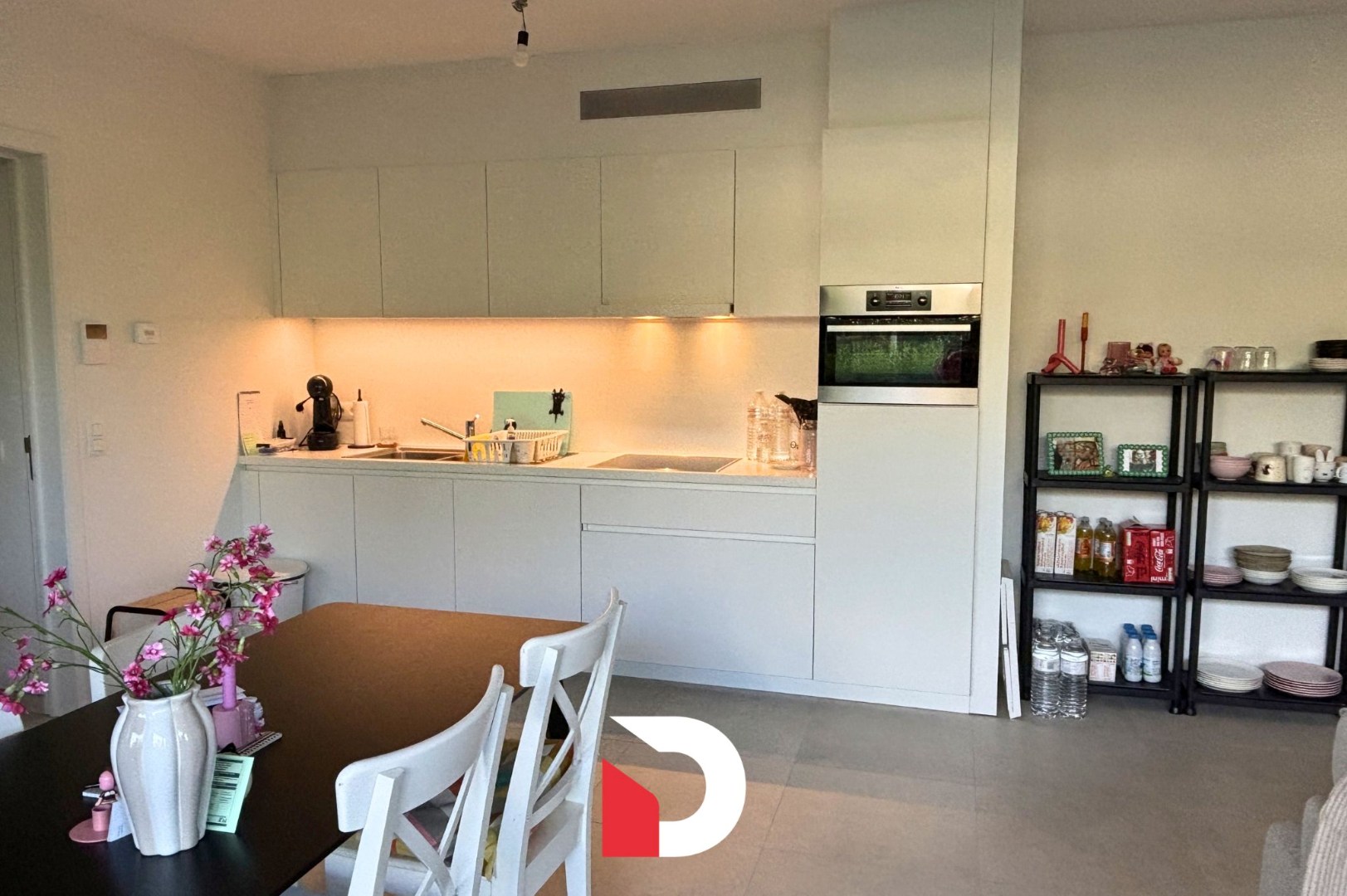 Modern gelijkvloers appartement met 1 slaapkamer en garagebox - foto 4