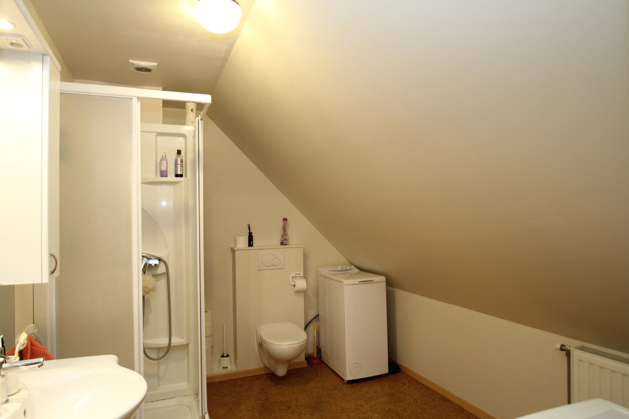 Zeer goed onderhouden opbrengsteigendom van 6 appartementen - foto 5