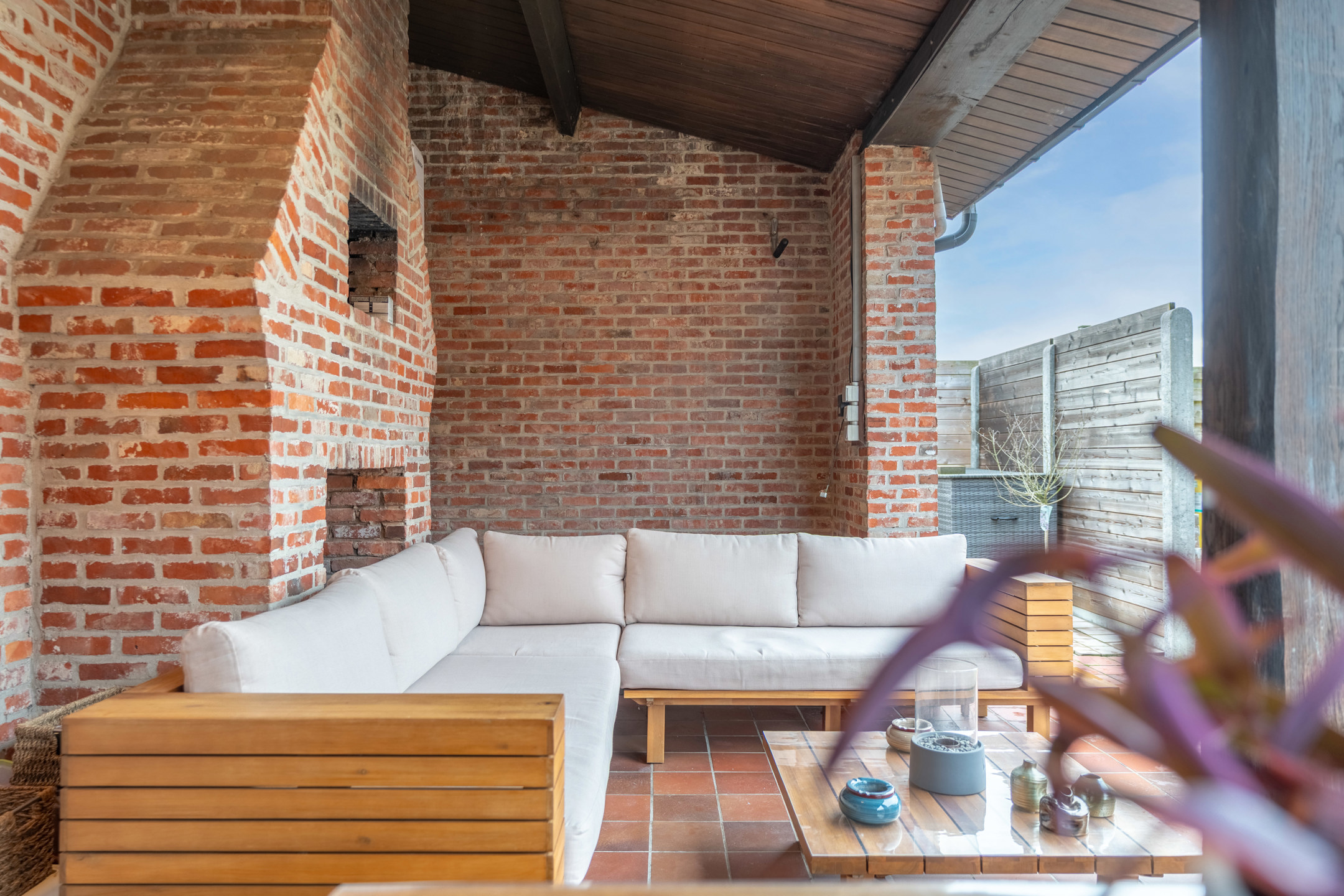 Instapklare gezinswoning met 5 slpks en 2 bdks te Vosselaar. - foto 2