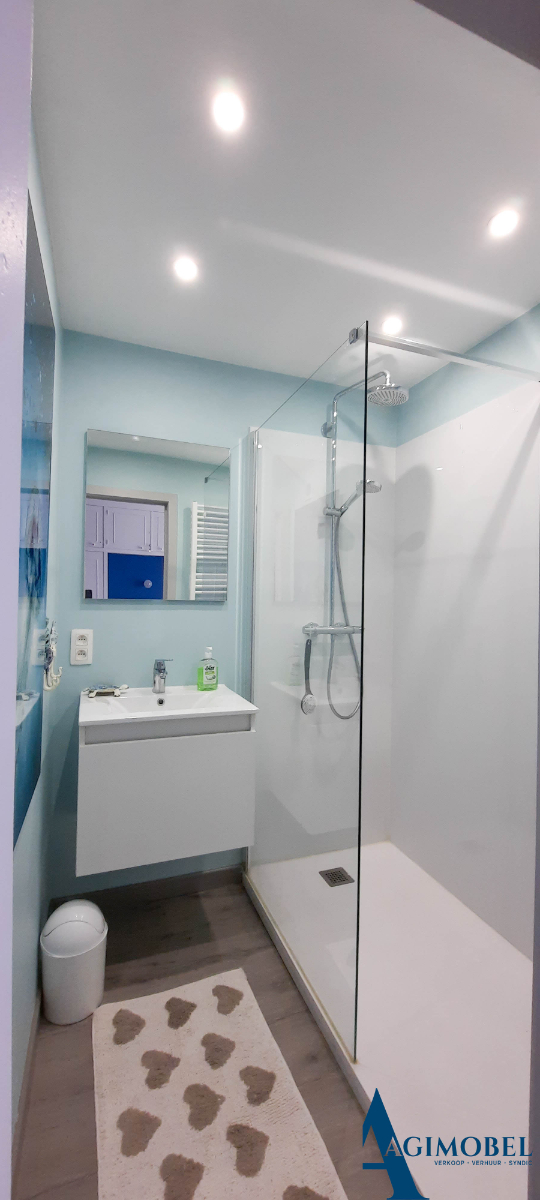 Very pleasant flat on S.Dupuisstraat, near the shopping centre in Knokke - photo 5