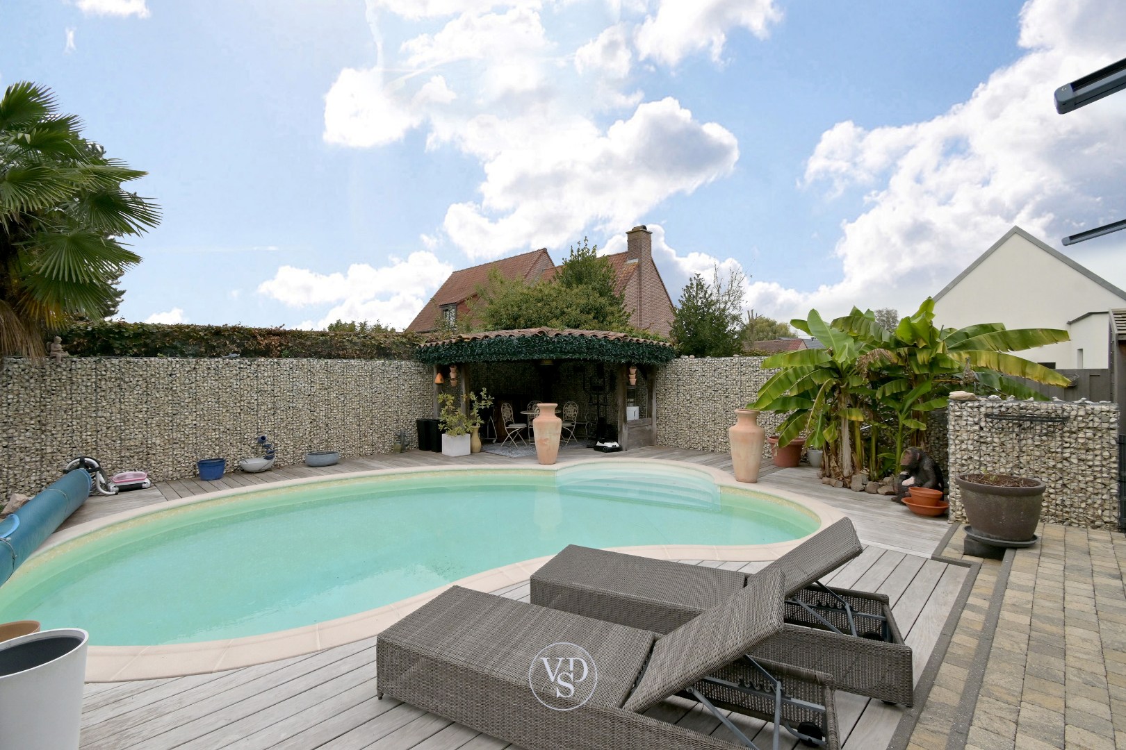 Tijdloze villa met zwembad. - foto 2