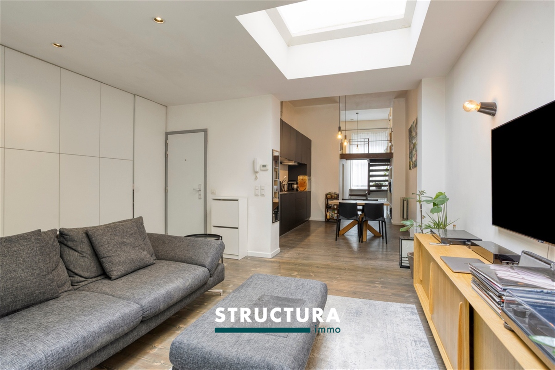 Prachtig modern gelijkvloers appartement met een aangename terras/binnenplaats. - foto 4
