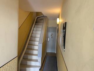 Compact en instapklaar appartement, recent volledig gerenoveerd, gelegen op de eerste verdieping van een kleinschalig gebouw met slechts...