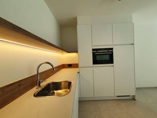 Luxueus nieuwbouwappartement met 2 ruime slaapkamers, een prachtig terras met tuin, staanplaats en berging te huur, gelegen vlakbij het...
