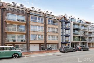 Ruime garagebox gelegen in de Paul Parmentierlaan, in het centrum van Knokke.De garage is gelegen op -1 en is zeer gemakkelijk toegankelijk via een...