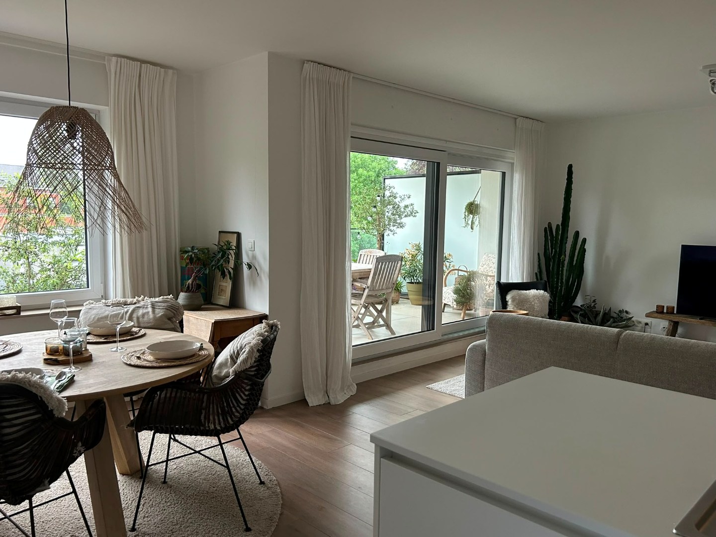 Ruim appartement met 2 slaapkamers in het centrum van Mol! - foto 5