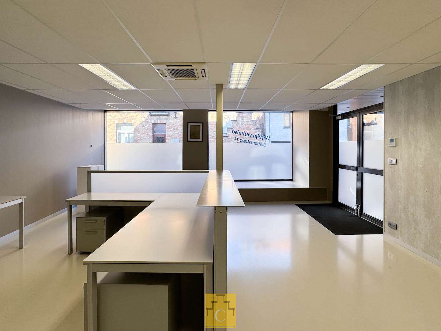 Ruim handelspand met duplexwoonst in het centrum van Loppem - foto 2