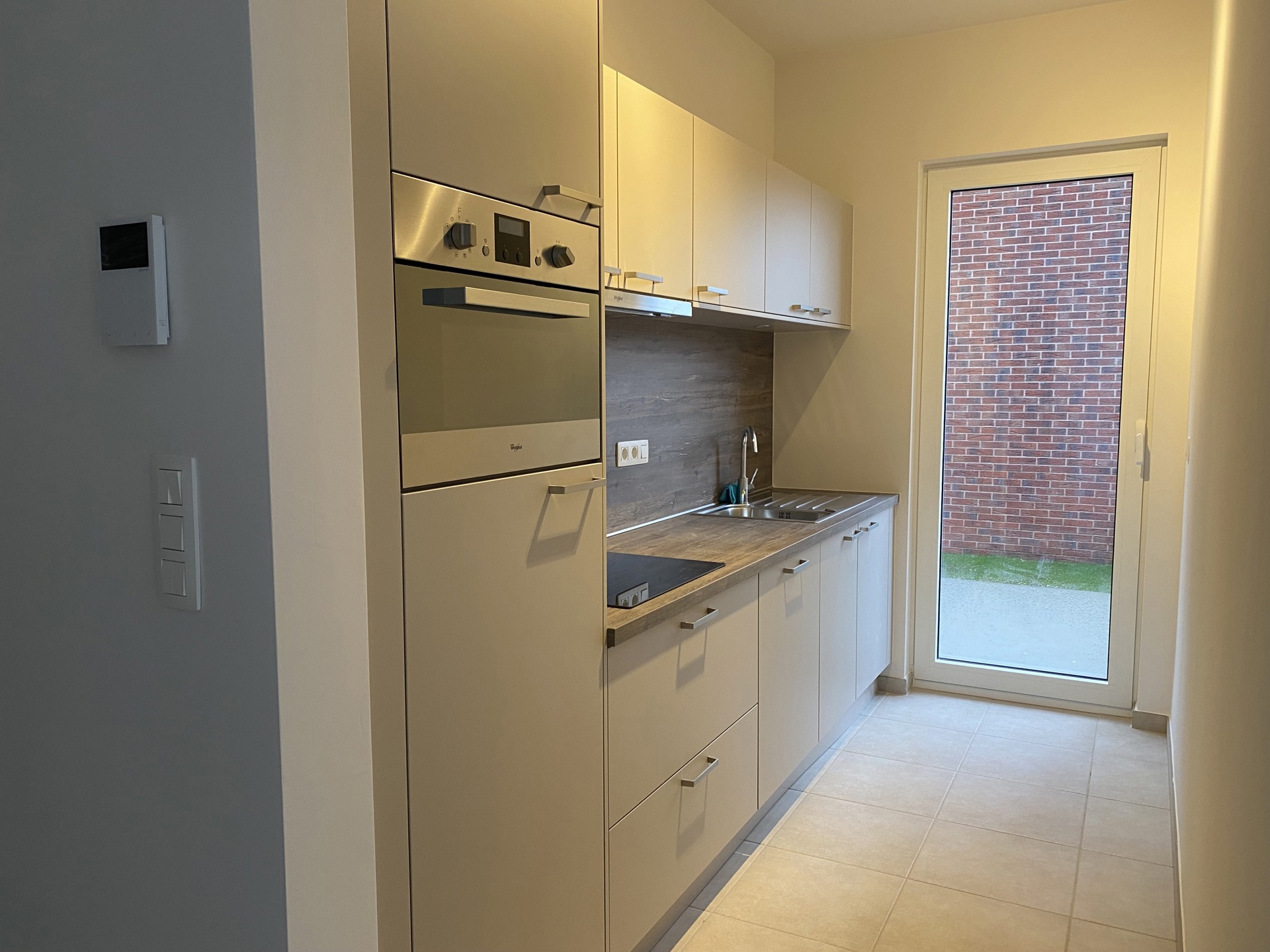 Nieuw gelijkvloersappartement op de markt van Retie - foto 5