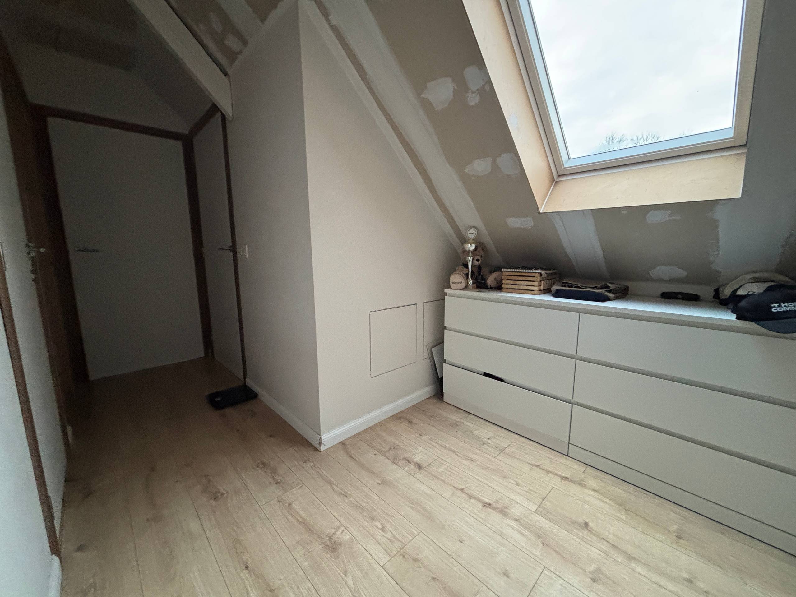 Menen - Gerenoveerde woning met tuin en 2 slaapkamers - foto 3