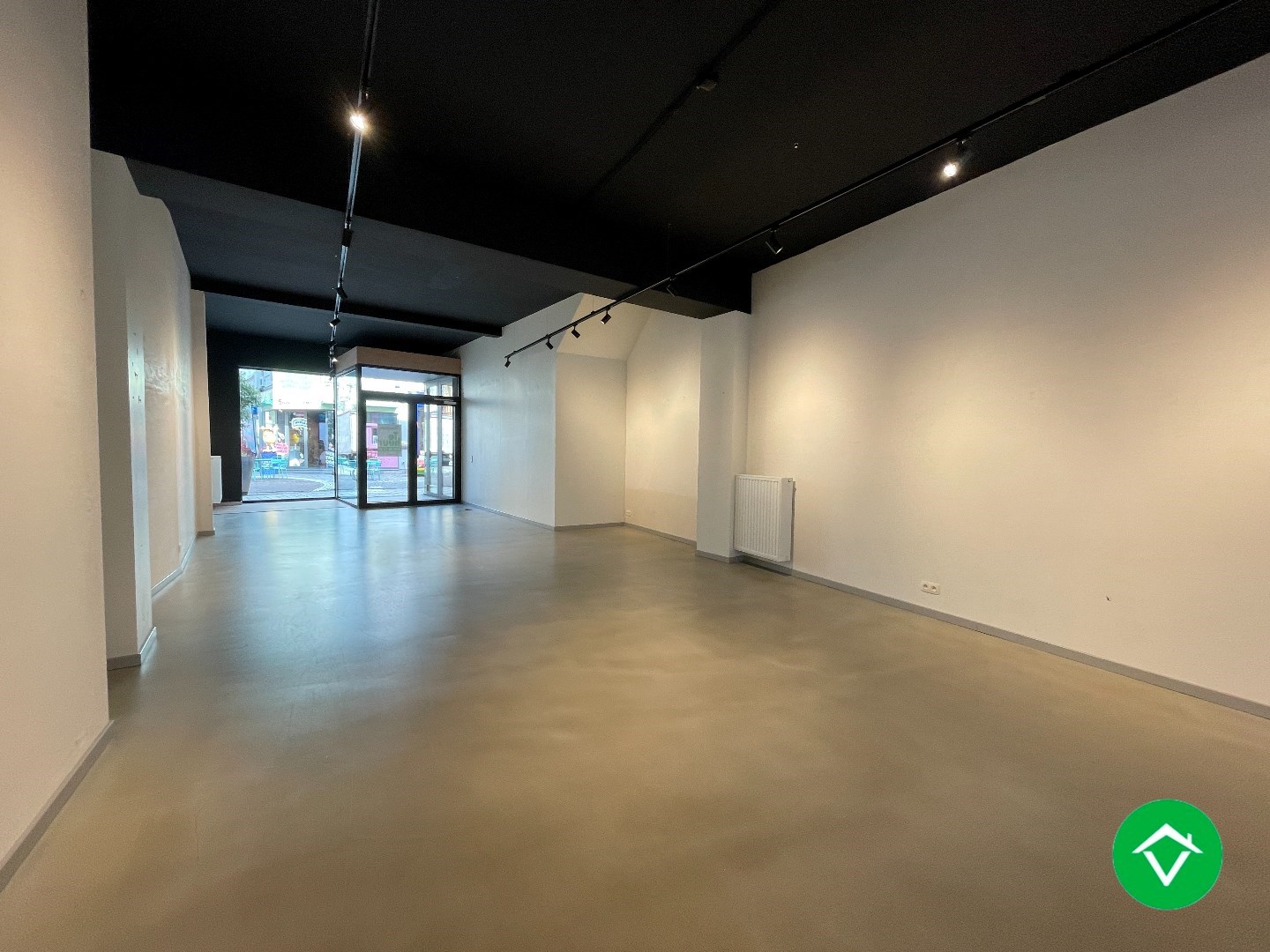 Centraal gelegen handelspand (129m²) in het centrum van Roeselare - foto 3