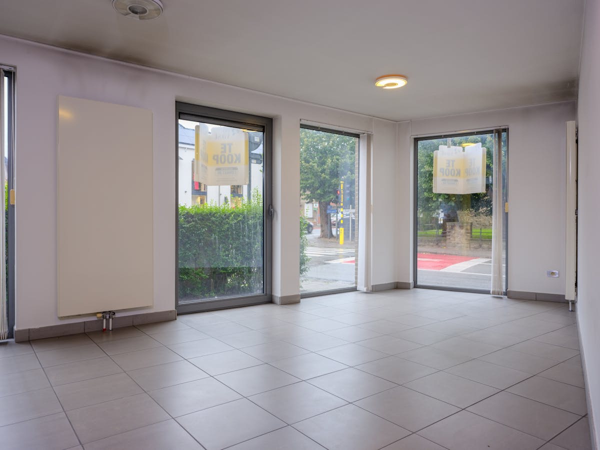 Kantoor van ca. 117m² te koop in centrum Tielt - foto 3