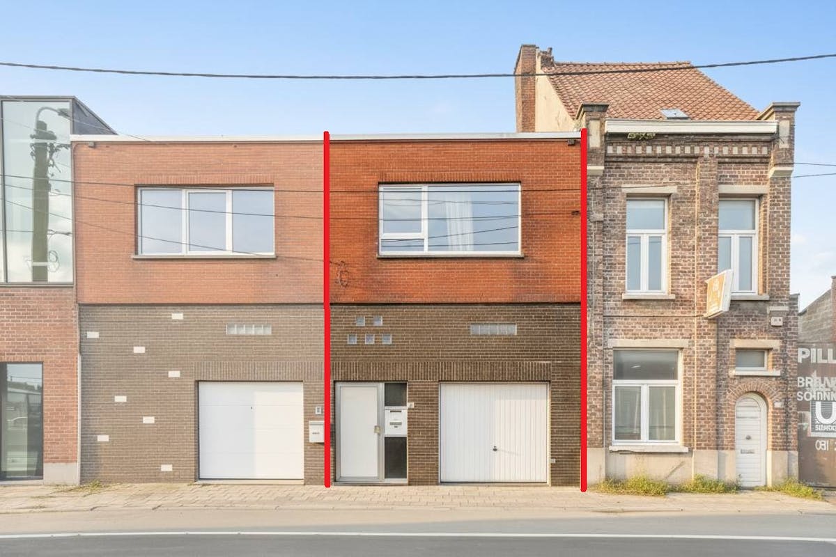 Bel-étage huis te koop met ruime garage en zicht op de vaart - foto 2