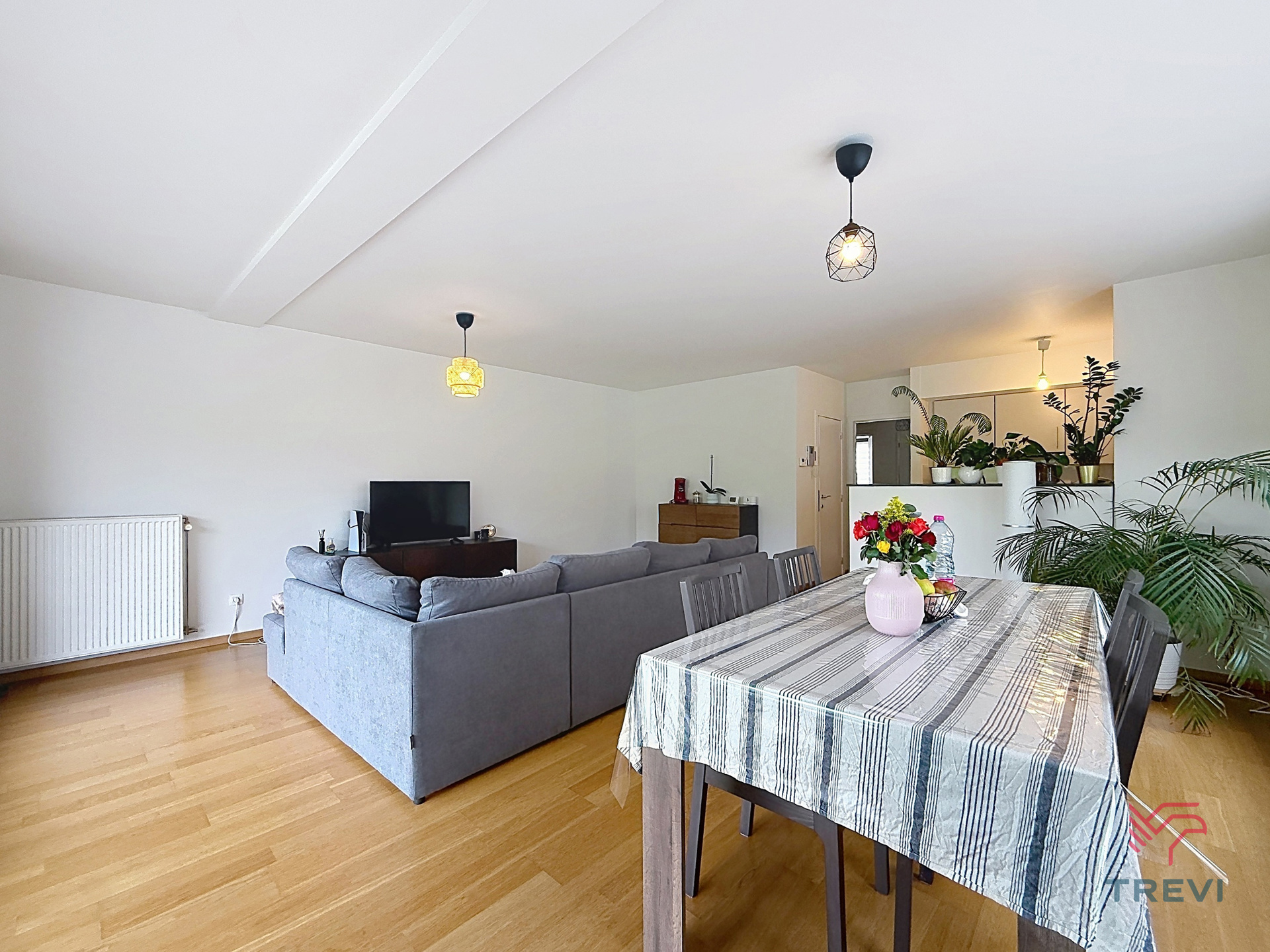 Mooi appartement met 2 slaapkamers en parkeerplaats - foto 3