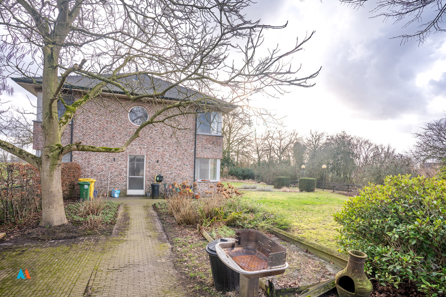 Unieke landbouwlocatie met bedrijfswoning en loods - foto 2