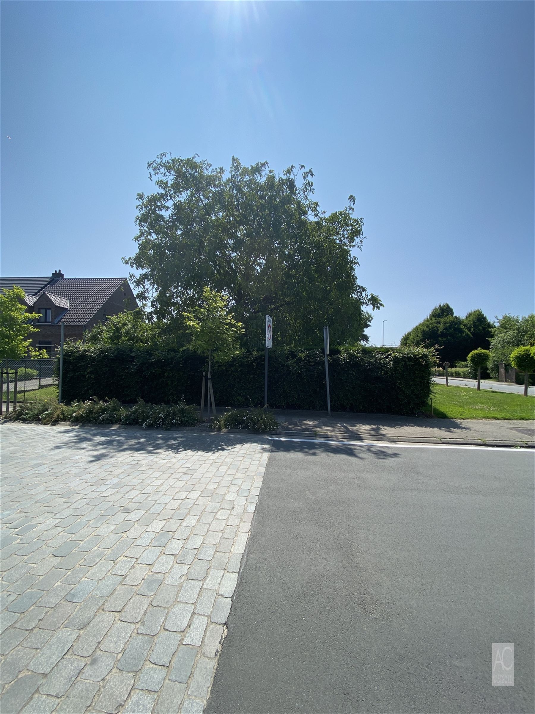 Bouwgrond op toplocatie voor open bebouwing - foto 3