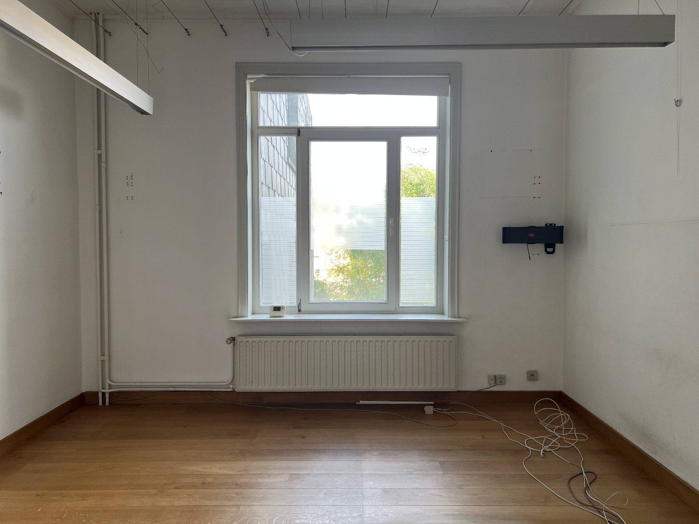 TE HUUR – RUIM HERENHUIS IN OOSTENDE (VUURTORENWIJK) - foto 5