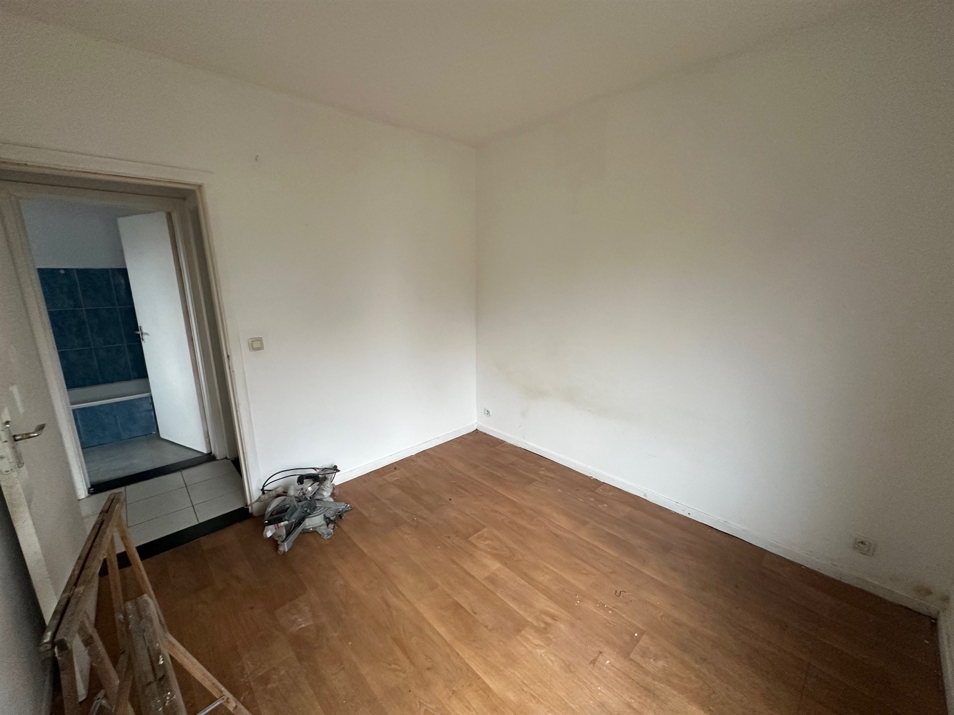 Gelijkvloers appartement met 2 slaapkamers - foto 4