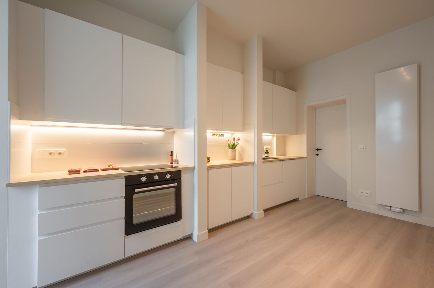 Volledig gerenoveerde en instapklare studio (EPC B) gelegen op het gelijkvloers centrum Wenduine. - foto 3