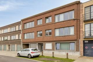 Appartement spacieux et lumineux avec garage box au centre de HerentCet appartement soigné de 110m² offre un agencement pratique, deux chambres...