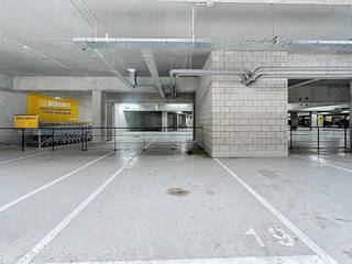 Bent u op zoek naar een vlotte oplossing voor uw parkeerprobleem in Boom? Deze autostaanplaats te huur in Boom centrum is een unieke kans voor wie...