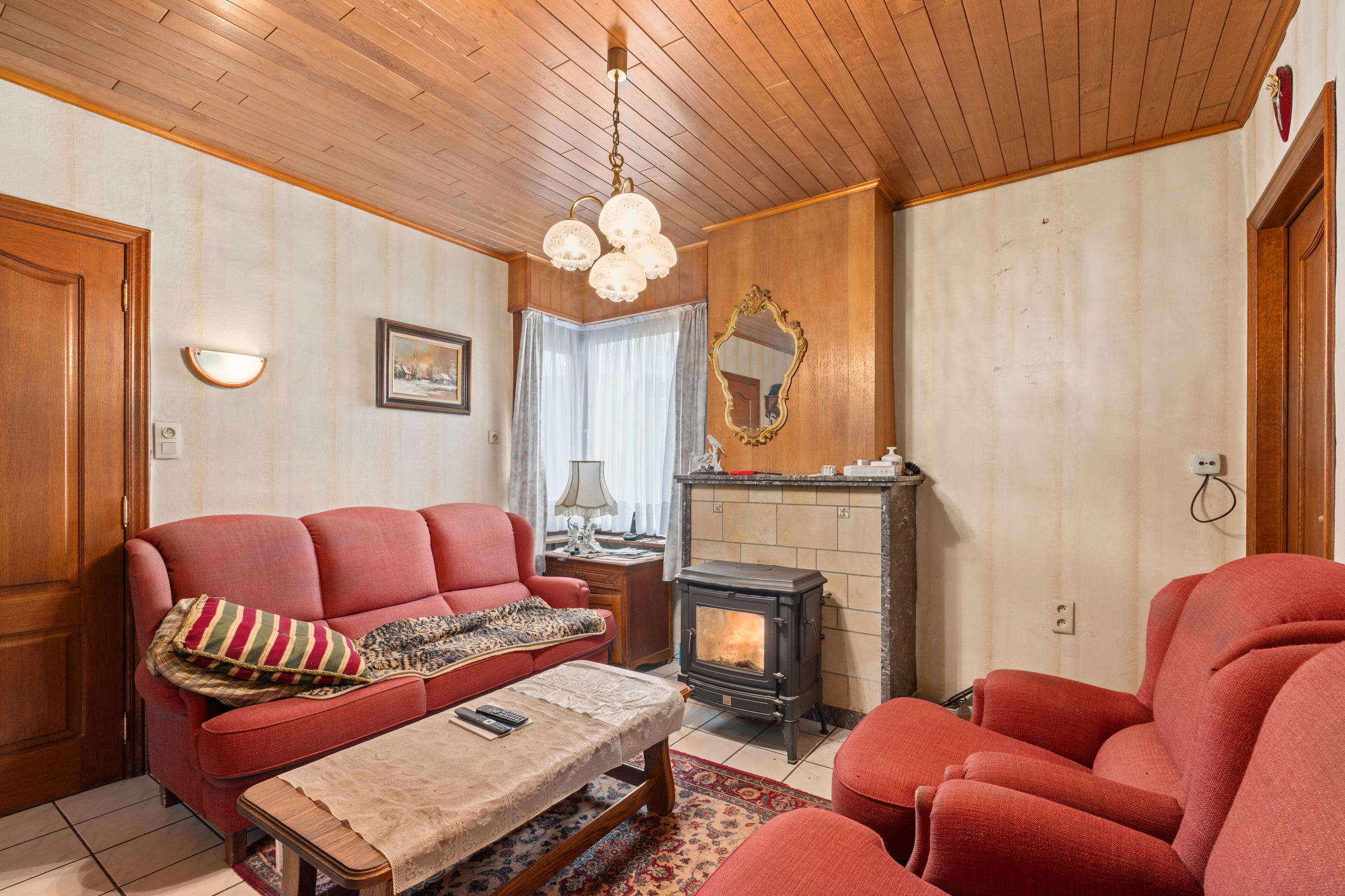 TE RENOVEREN WONING OP UITZONDERLIJKE PERCEEL VAN 2.140 M² - foto 2