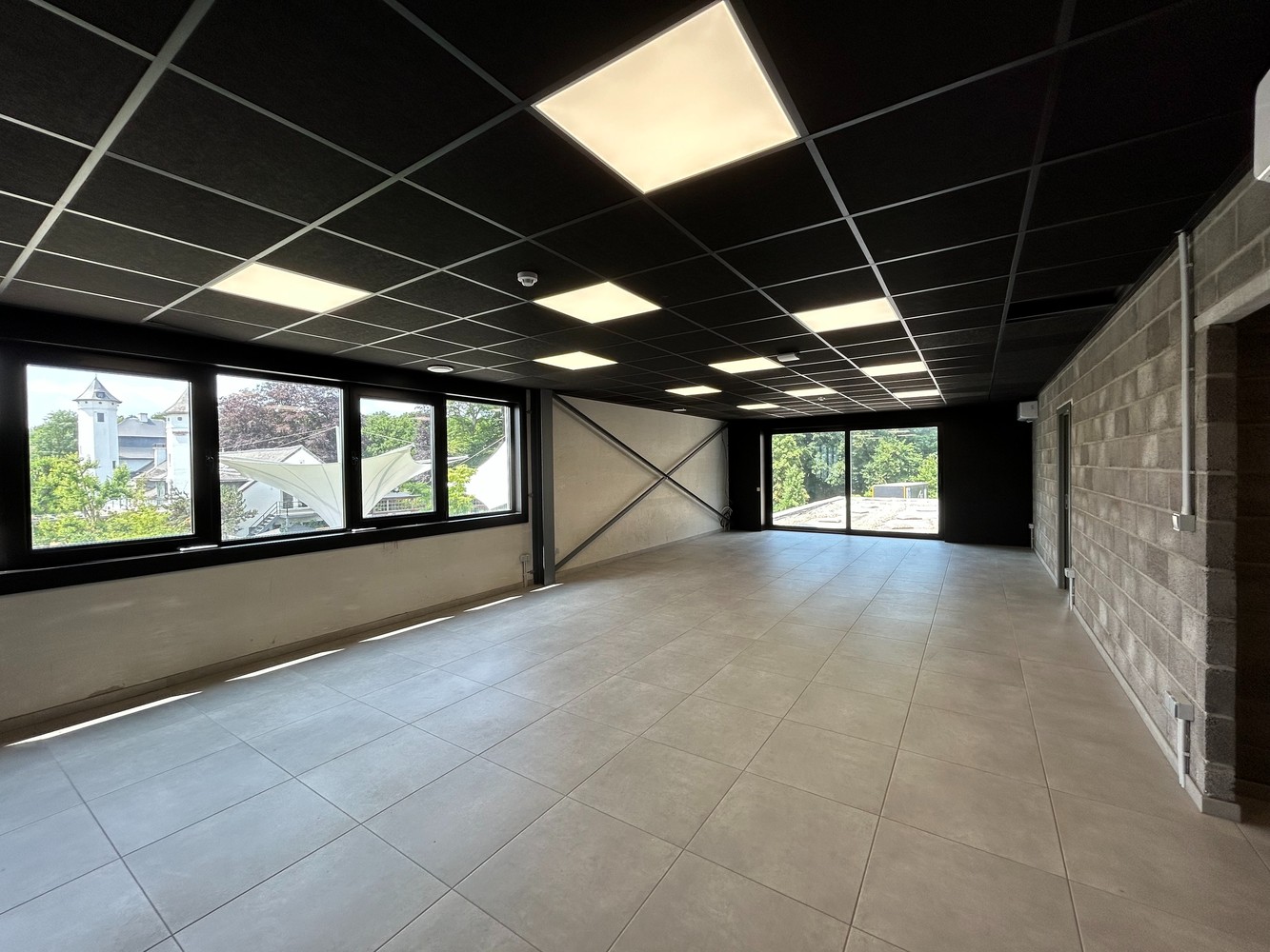 Commercial for rent in Aarschot - photo 1