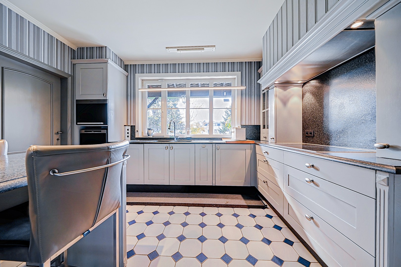 Country villa for sale in the centre of Beerzel - photo 5