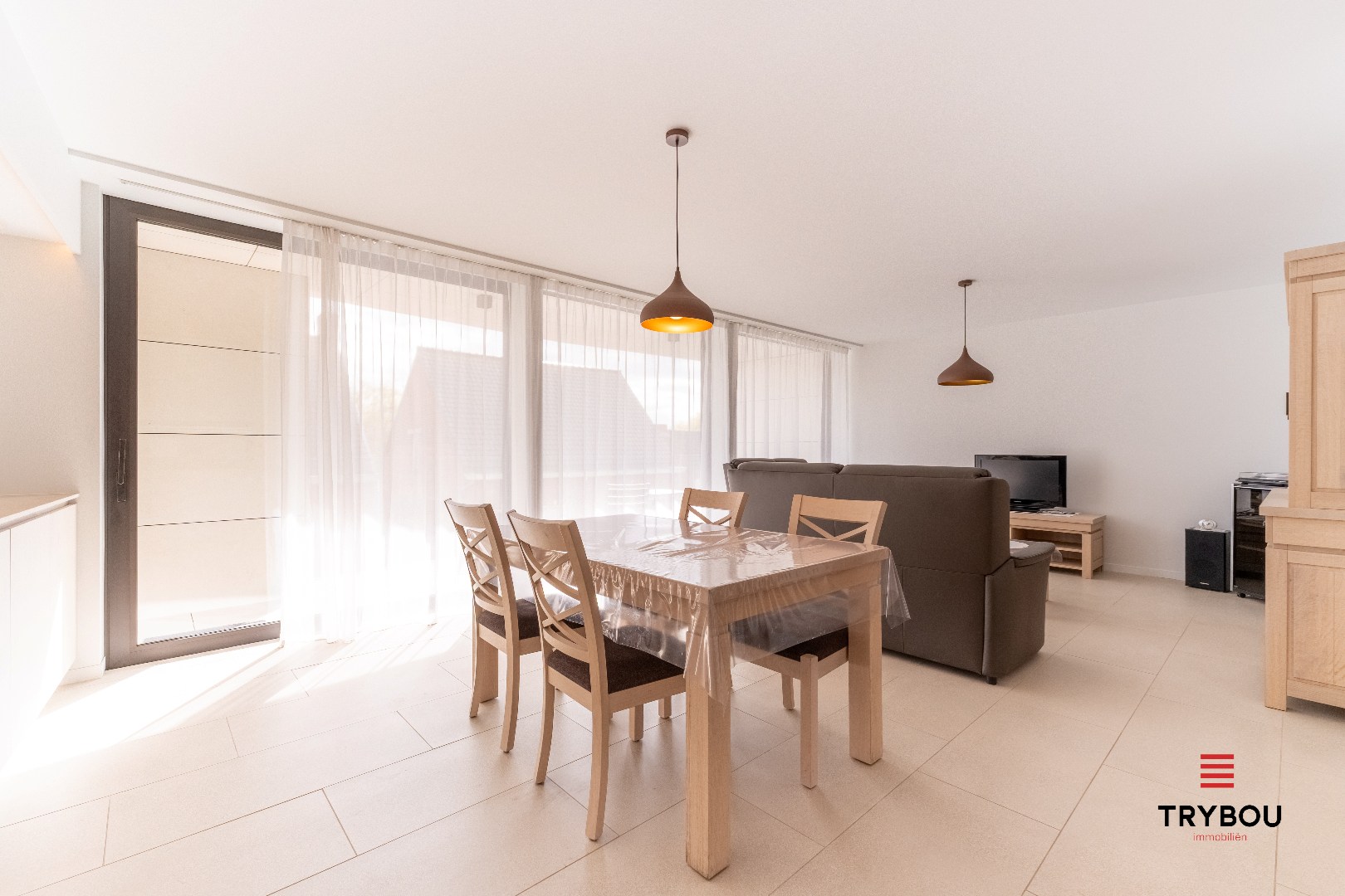 Appartement met 2 slaapkamers, garage en 2 staanplaatsen in Houthulst! - foto 4