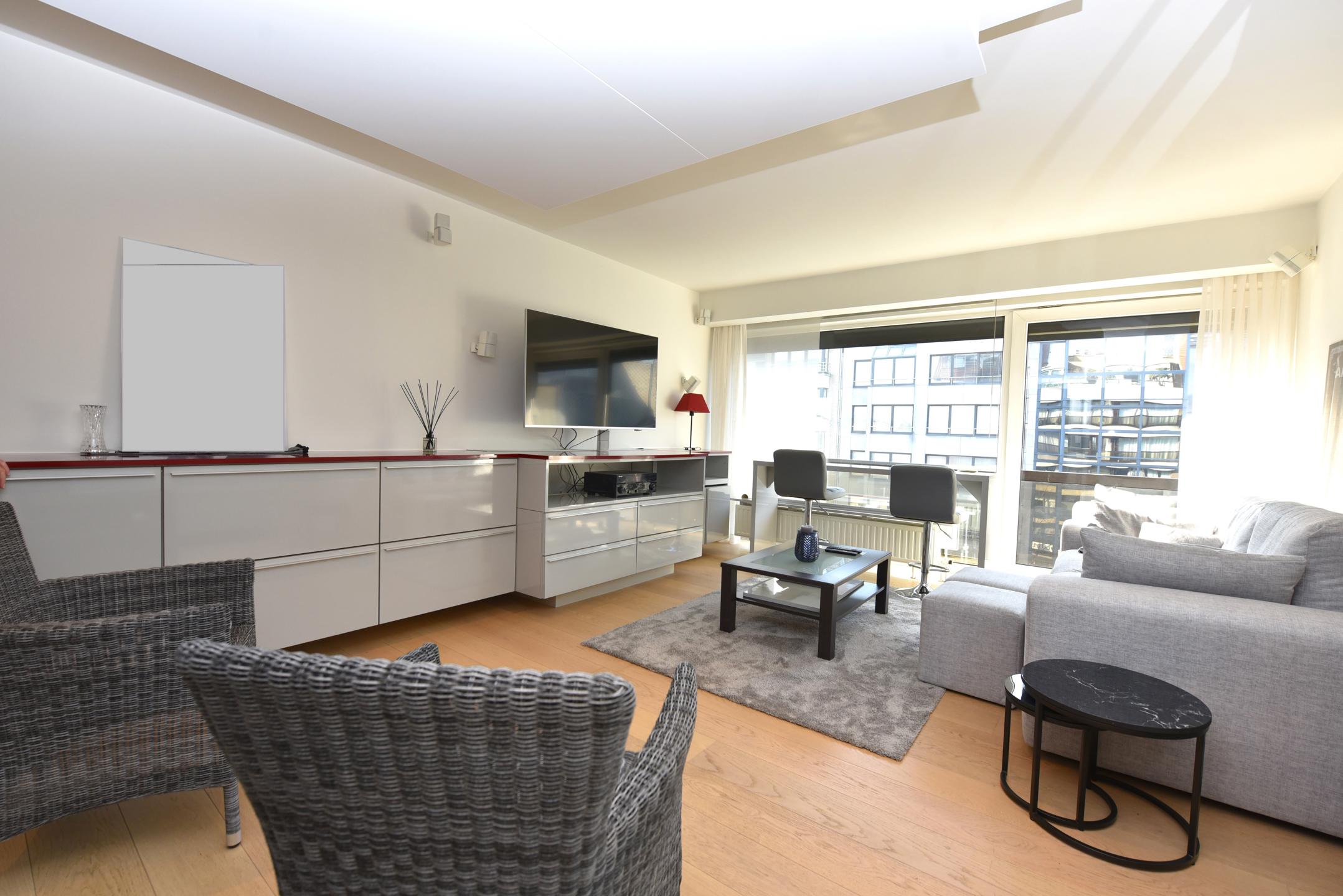 Instapklare studio met westgericht terras te centrum Knokke - foto 2