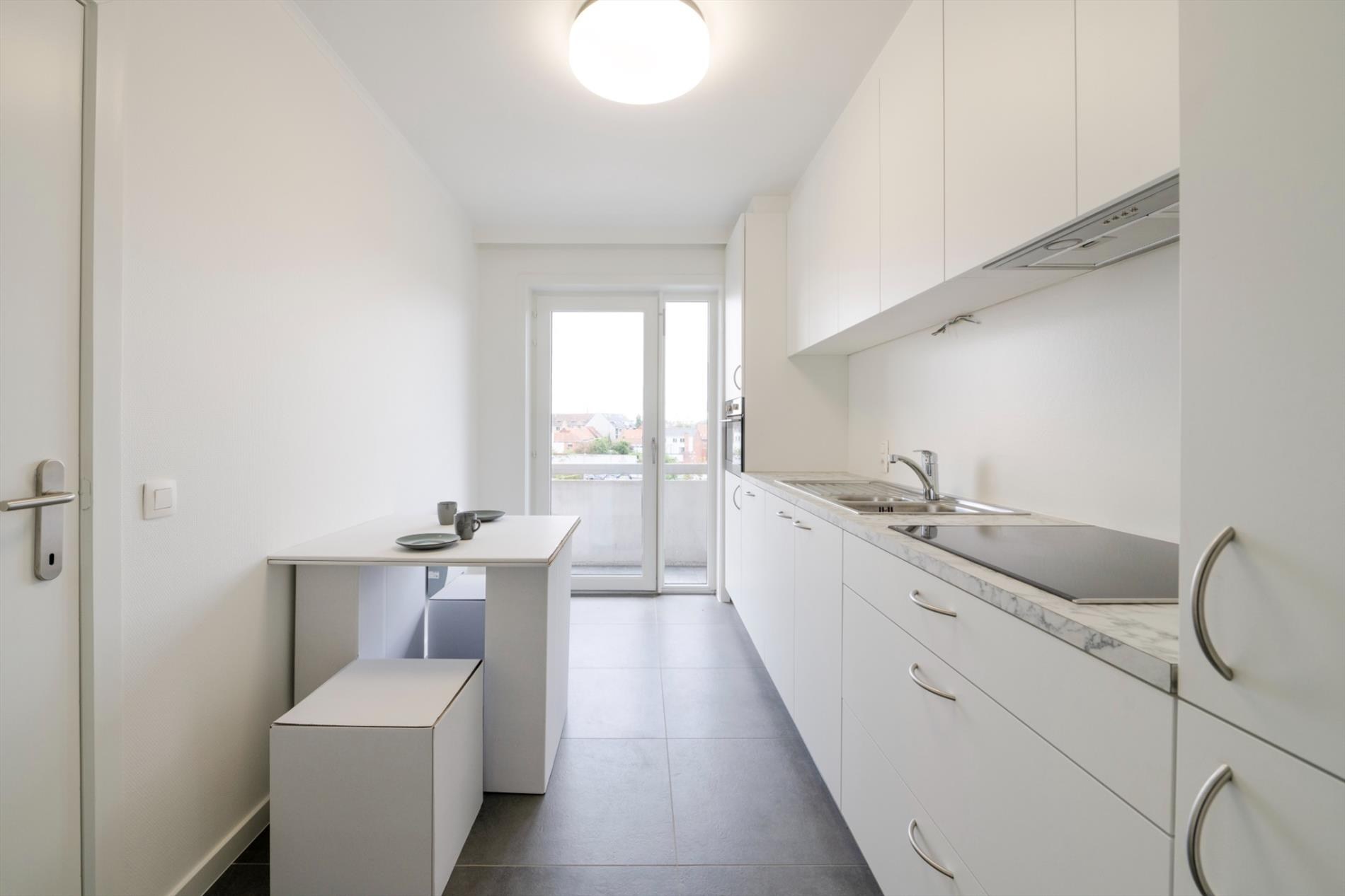 Appartement met 2 slaapkamers en autostandplaats te Roeselare - foto 5