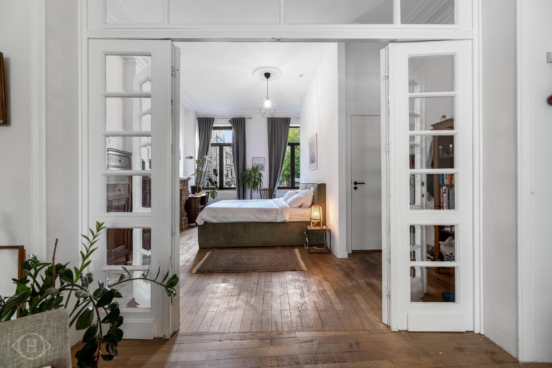 Charmant 1-slaapkamerappartement met tuin aan Ladeuzeplein - foto 4