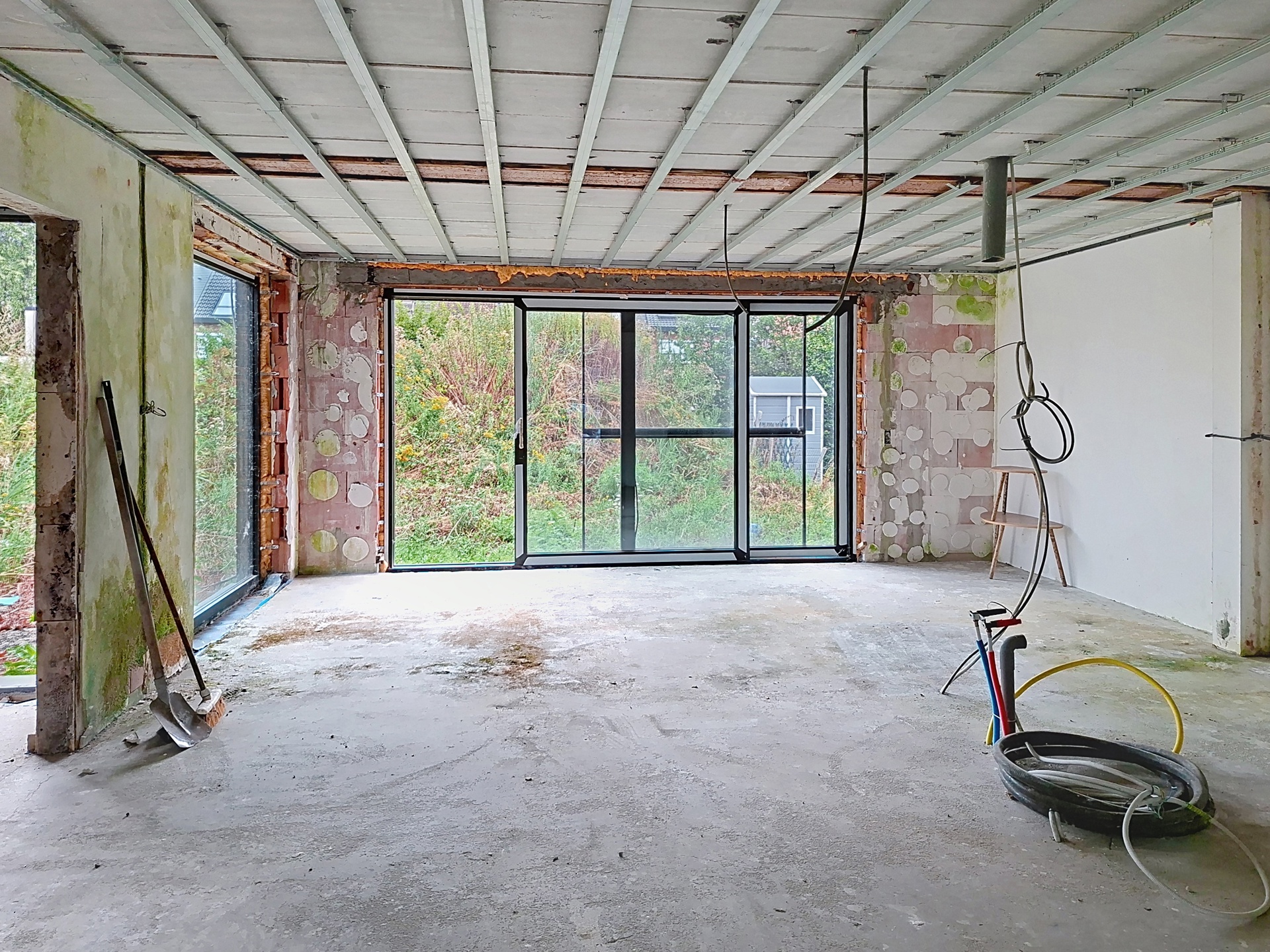 Residentiëel gelegen casco-woning in half open bebouwing - foto 4