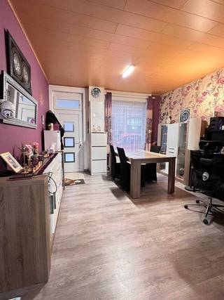 NEDERLANDS: Sfeervolle en energiezuinige woning met 4 slaapkamers – EPC C – geen renovatieplichtDeze charmante woning biedt ruimte en comfort in een...