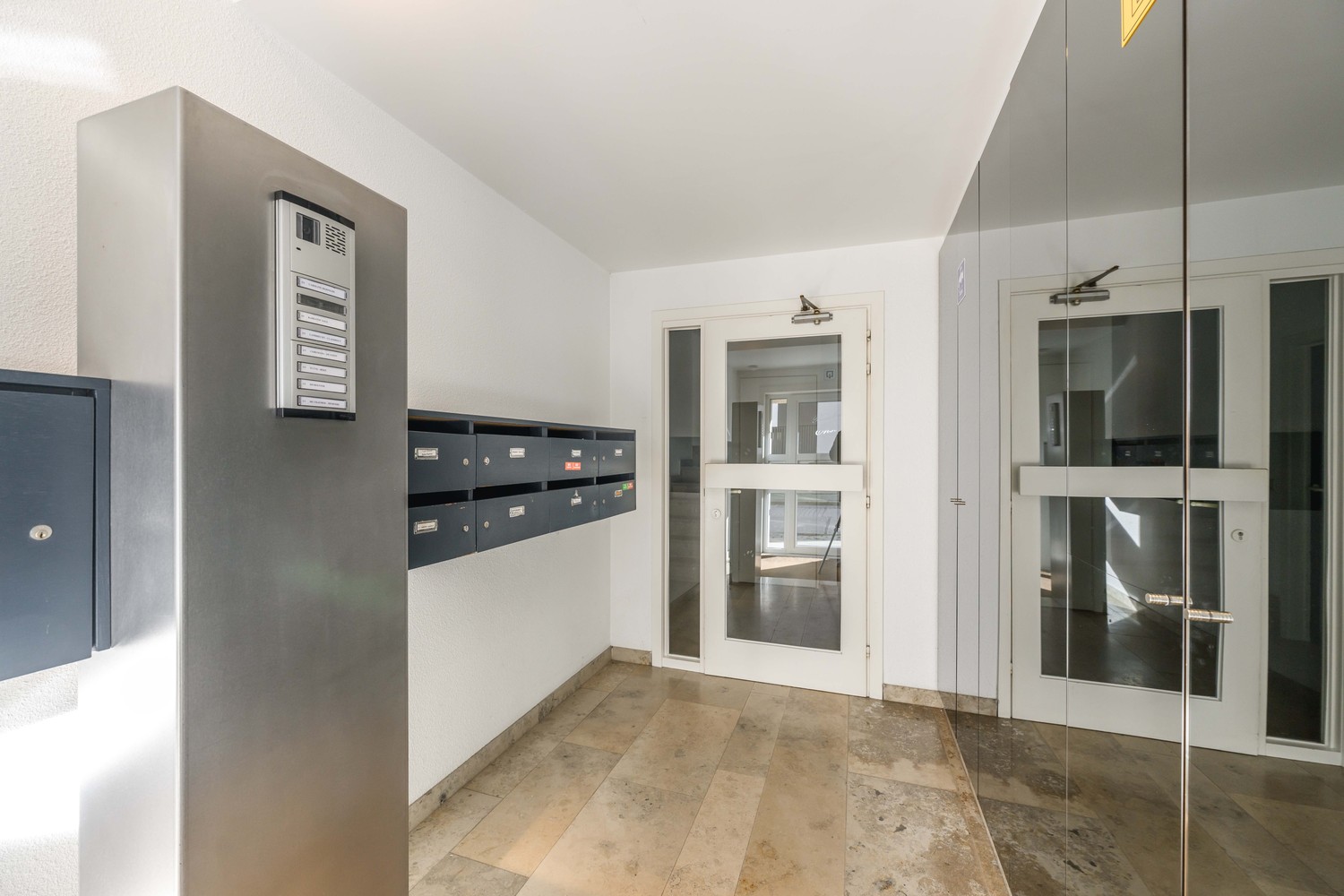 Appartement dichtbij het centrum van Meulebeke. - foto 2