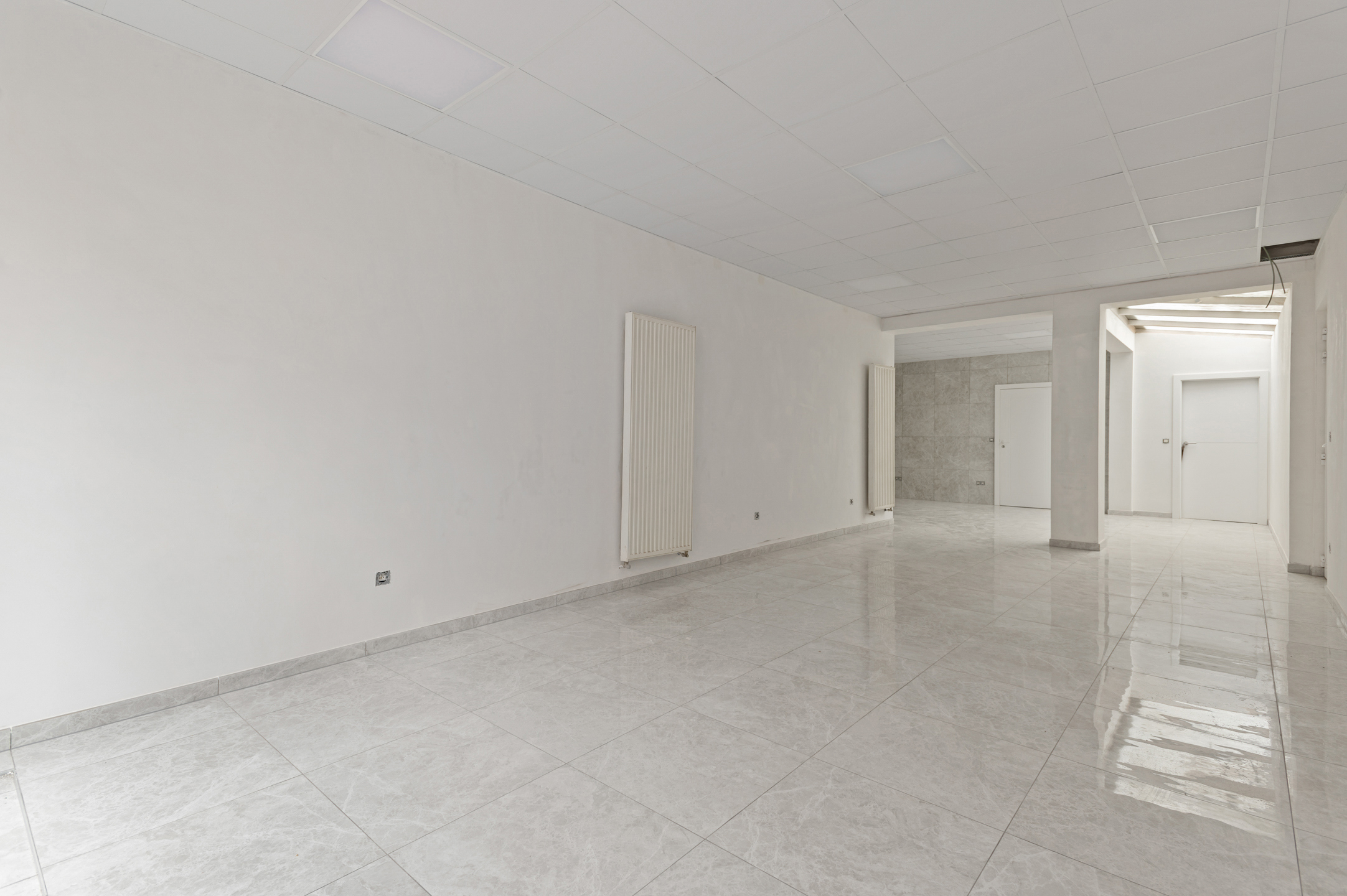 Commercial à louer à Mol - photo 2