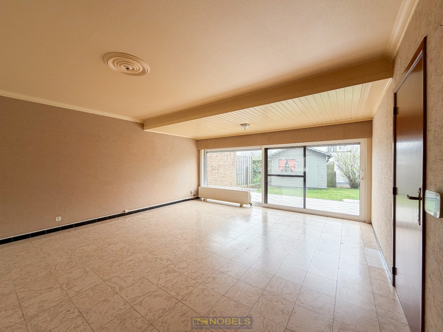 Te koop, Instapklare gezinswoning met 3 slaapkamers en garage in rustige straat te Merelbeke! - foto 4