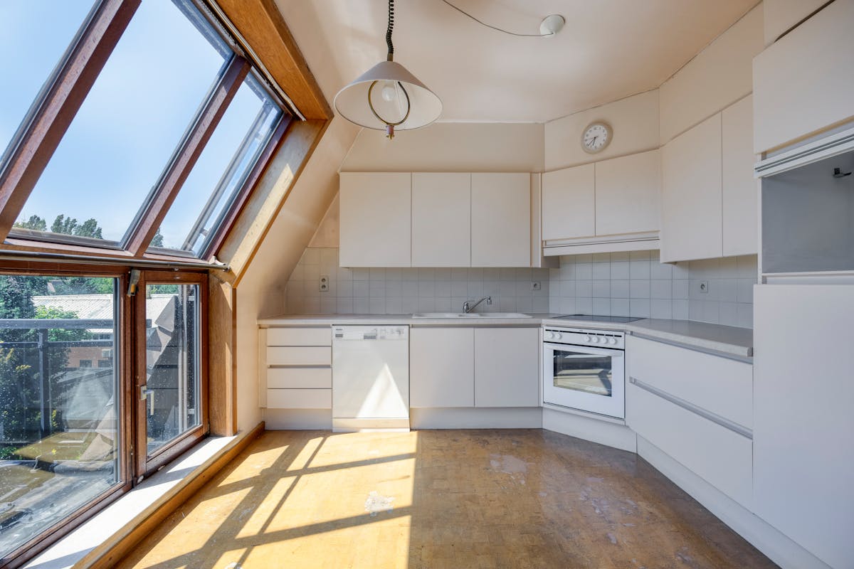 Op te frissen appartement met zonneterrassen in Gentbrugge - foto 4