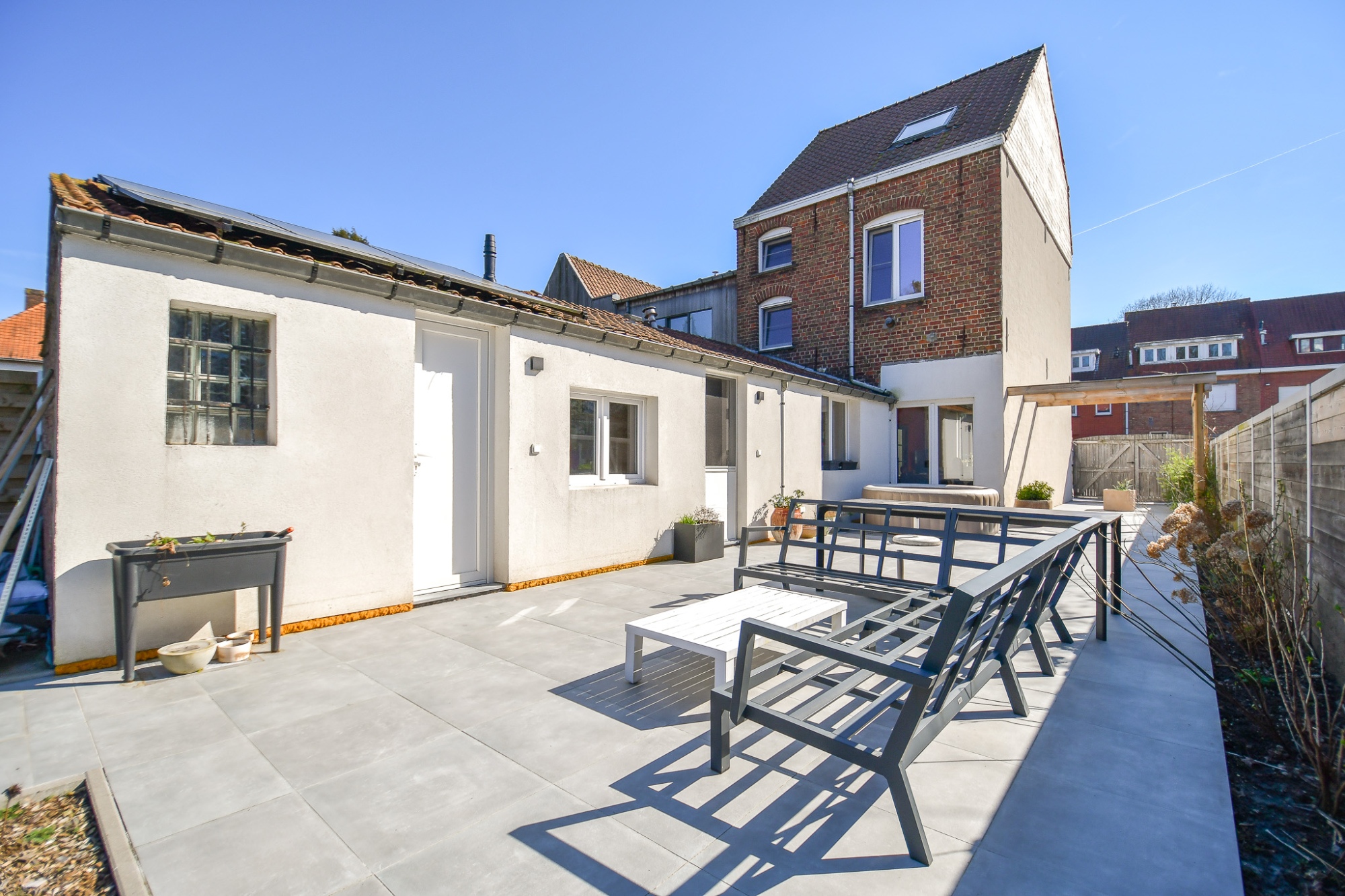 BEZOEKMOMENT ZATERDAG 04/04 VAN 9U30 TOT 11U30 | Ruime mooi gerenoveerde woning met 3 slpk en tuin - foto 4