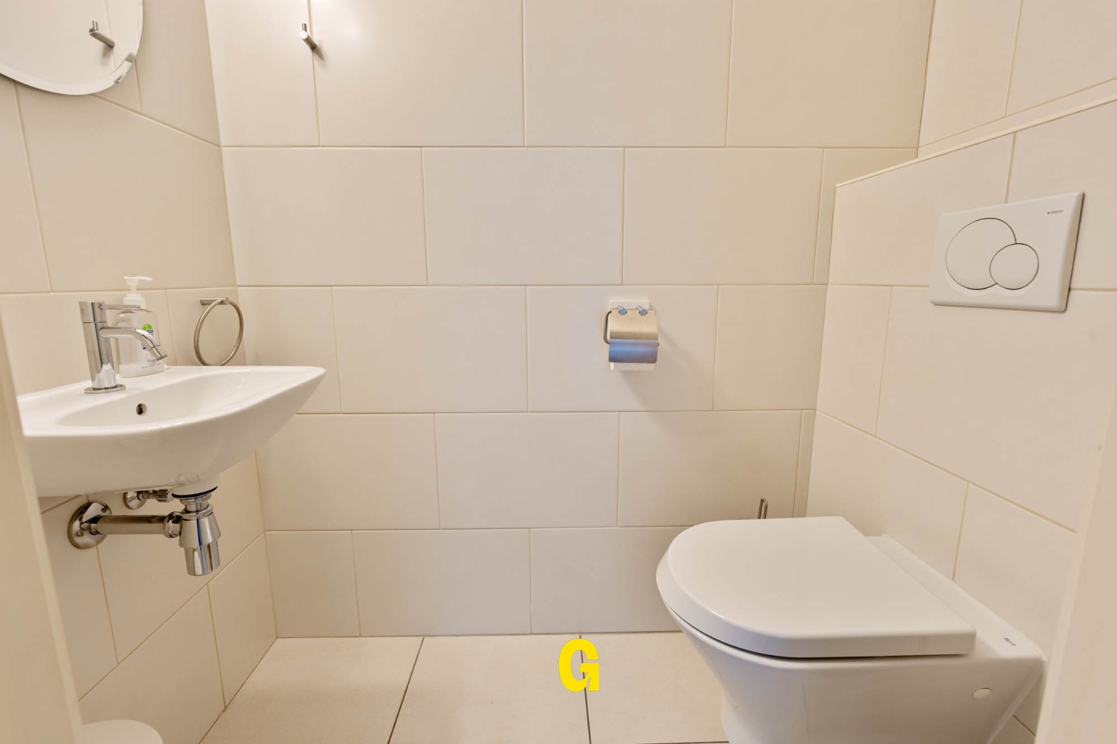 Netjes verzorgd en comfortabel ingericht gelijkvloers appartement met ruim terras, standplaats en kelderberging op wandelafstand van de markt - foto 5