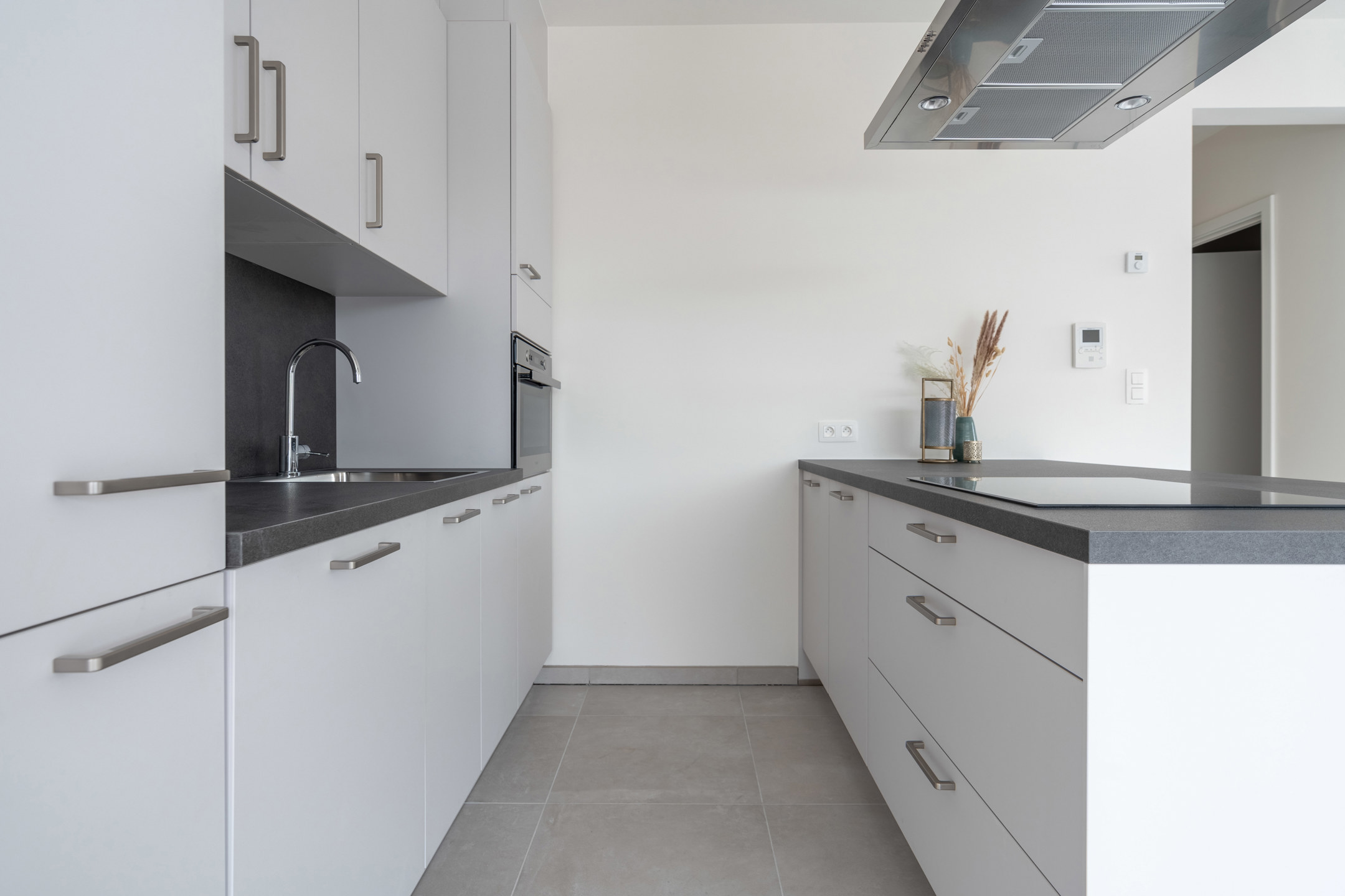 Nieuwbouwappartement met 2 slpks, terras en autostaanplaats. - foto 5