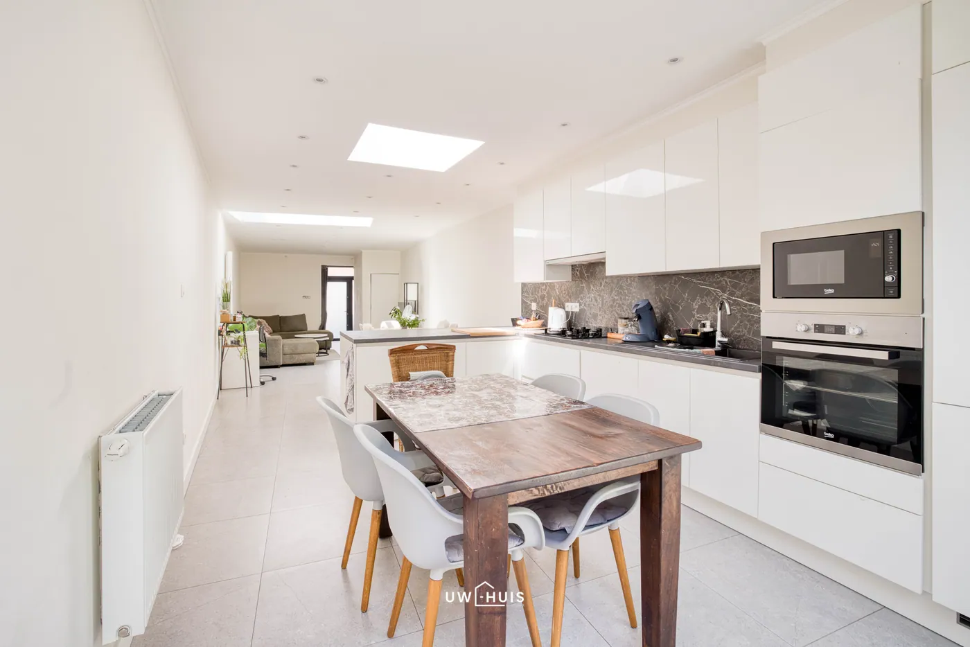 Volledig gerenoveerde woning in het hartje van Temse - foto 5